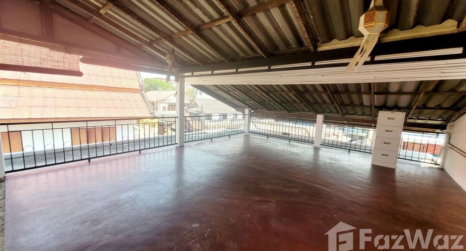 Casa en alquiler de 5 habitaciones en Mueang Chiang Mai, Chiang Mai