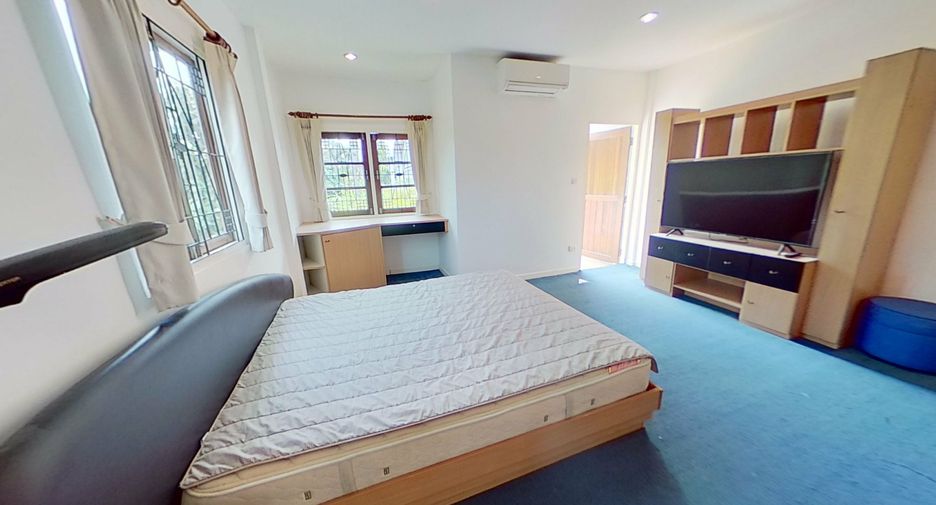 For sale 2 bedrooms townhouse in Mueang Chiang Mai, Chiang Mai