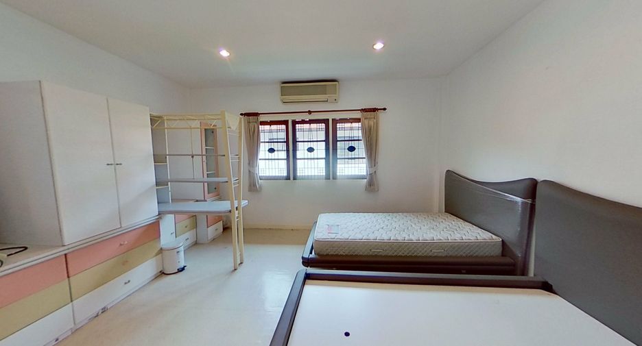 For sale 2 bedrooms townhouse in Mueang Chiang Mai, Chiang Mai