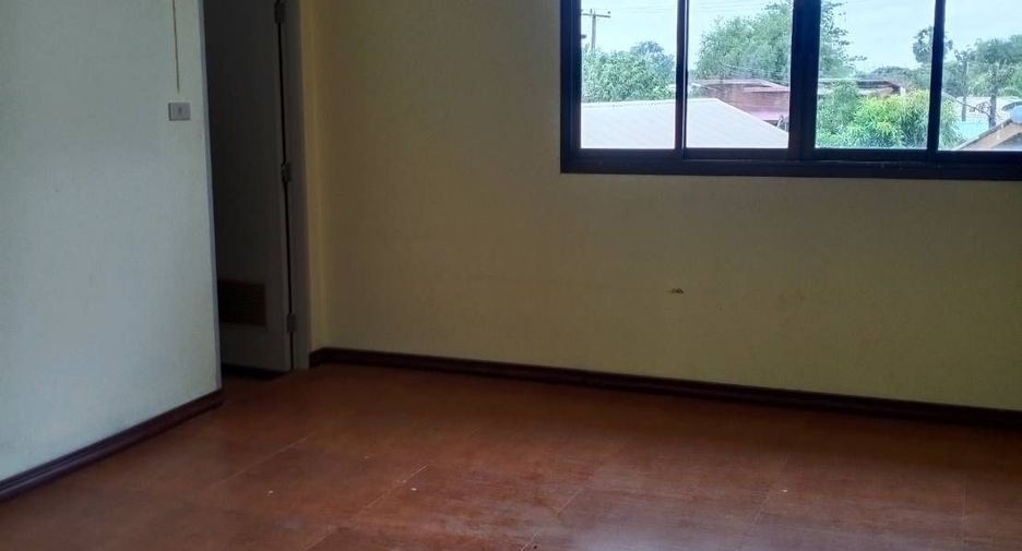 For sale 4 bedrooms house in Mueang Nong Khai, Nong Khai