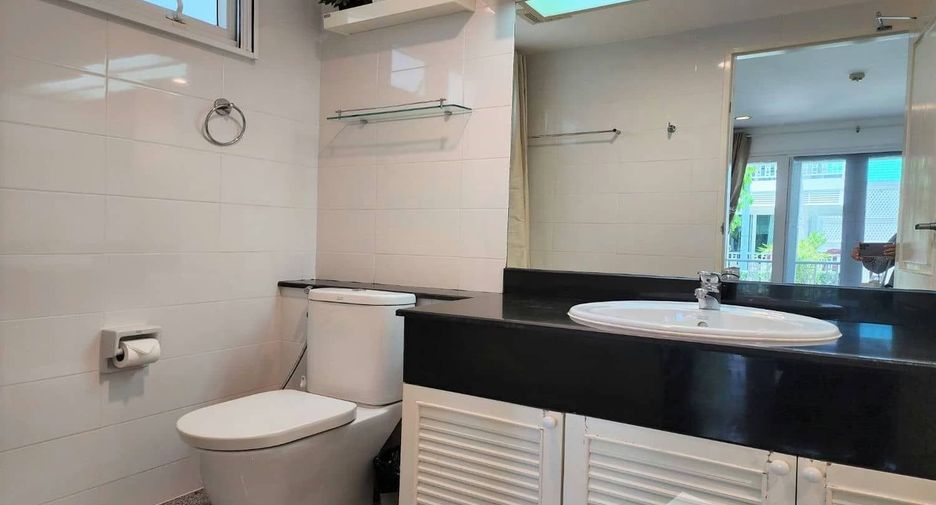 For sale 2 ベッドルーム condo in Hua Hin, Prachuap Khiri Khan