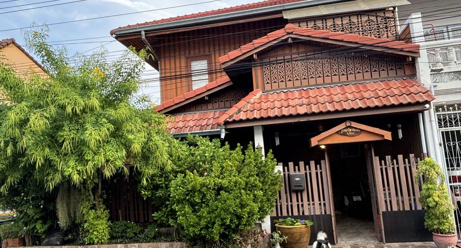 For sale 3 bedrooms townhouse in Hua Hin, Prachuap Khiri Khan