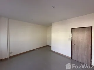 Casa adosada en venta de 2 habitaciones en Ban Pong, Ratchaburi