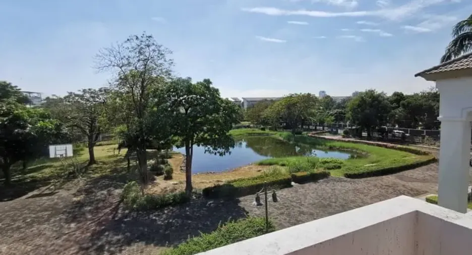 ขาย 8 ห้องนอน บ้านเดี่ยว ใน ประเวศ, กรุงเทพฯ