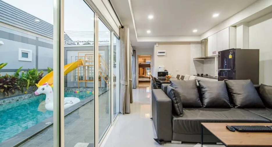 For sale 3 ベッドルーム villa in Hua Hin, Prachuap Khiri Khan