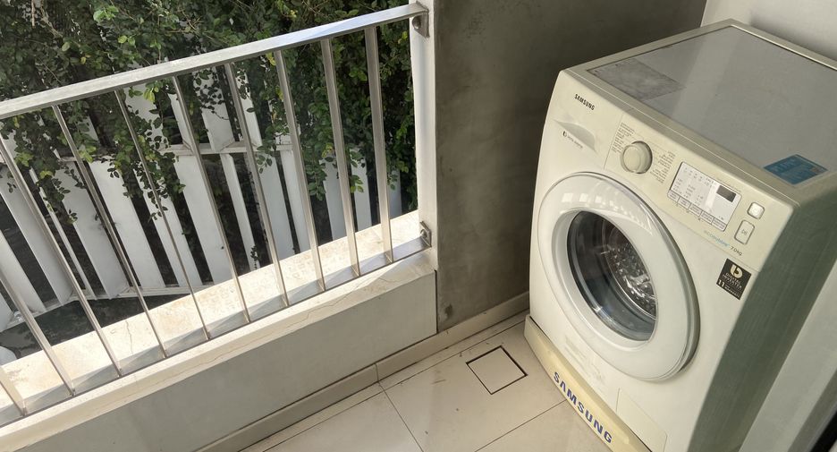 For sale studio condo in Mueang Chiang Mai, Chiang Mai