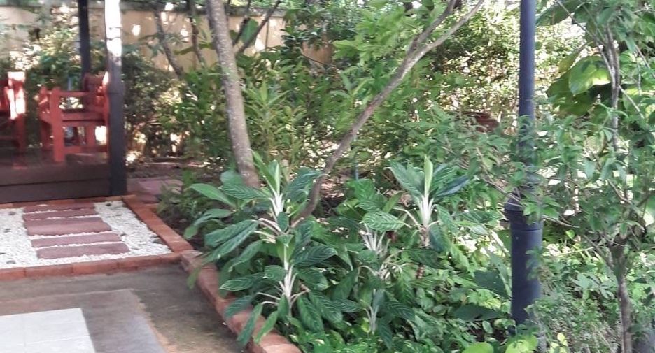For sale 5 bedrooms house in Hang Dong, Chiang Mai