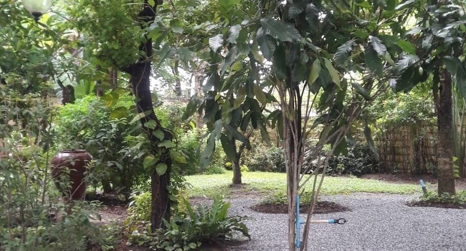 For sale 5 bedrooms house in Hang Dong, Chiang Mai