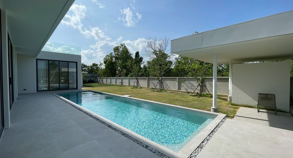 For rent 4 bedrooms villa in Cha Am, Phetchaburi