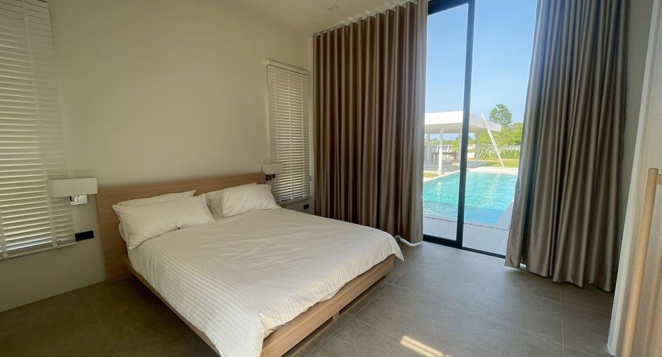 For rent 4 bedrooms villa in Cha Am, Phetchaburi