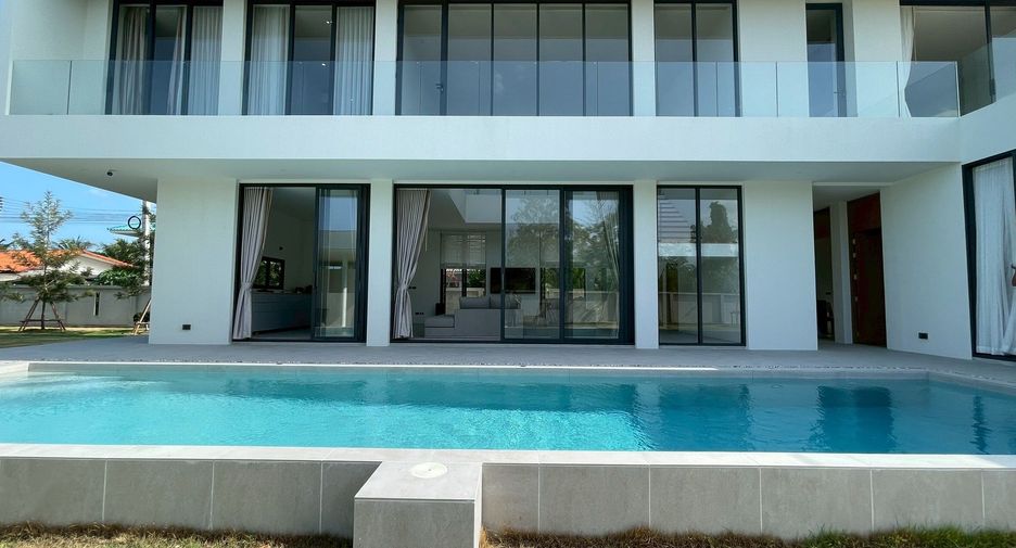 For rent 4 bedrooms villa in Cha Am, Phetchaburi