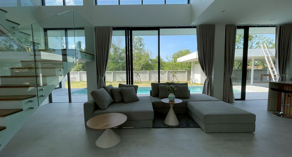 For rent 4 bedrooms villa in Cha Am, Phetchaburi