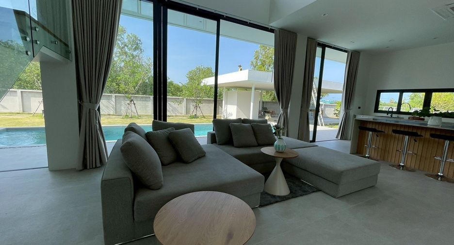 For rent 4 bedrooms villa in Cha Am, Phetchaburi
