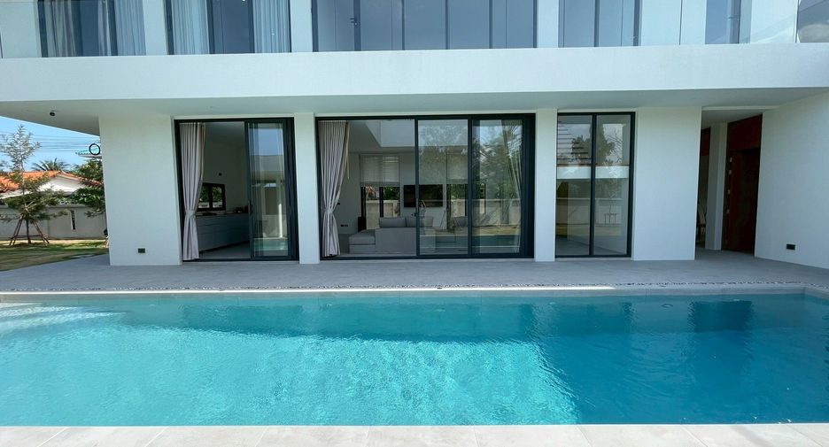 For rent 4 bedrooms villa in Cha Am, Phetchaburi
