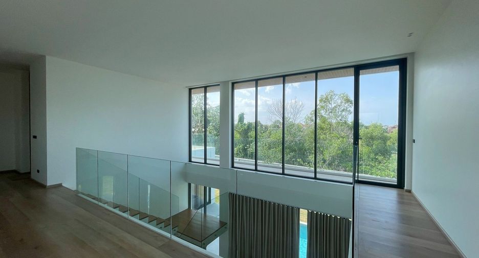 For rent 4 bedrooms villa in Cha Am, Phetchaburi