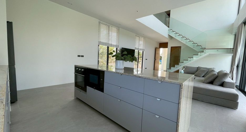 For rent 4 bedrooms villa in Cha Am, Phetchaburi