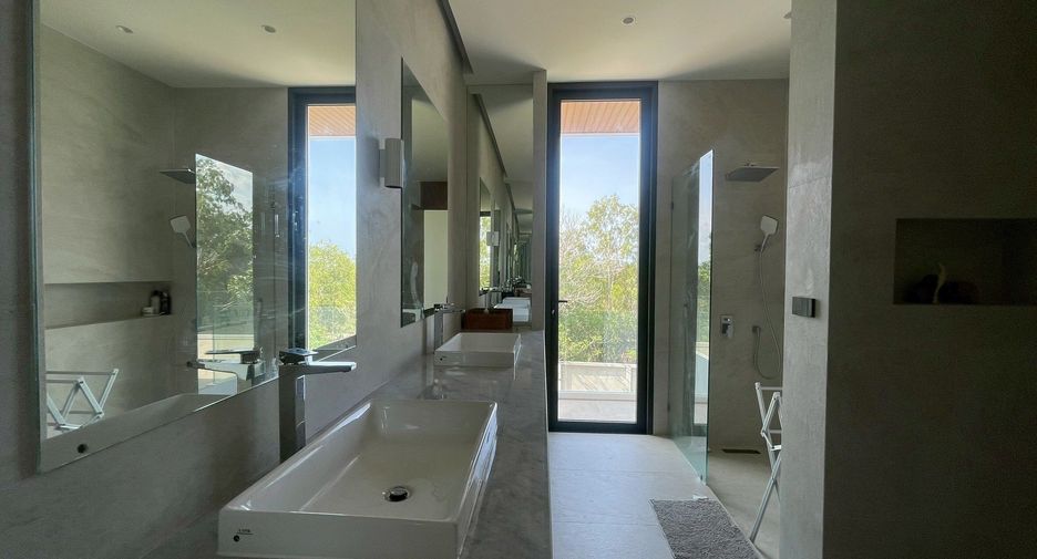 For rent 4 bedrooms villa in Cha Am, Phetchaburi