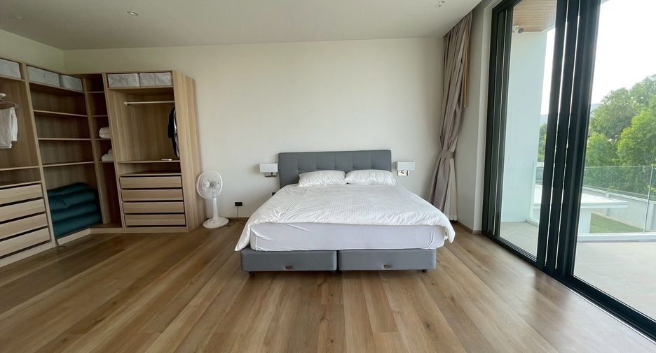 For rent 4 bedrooms villa in Cha Am, Phetchaburi