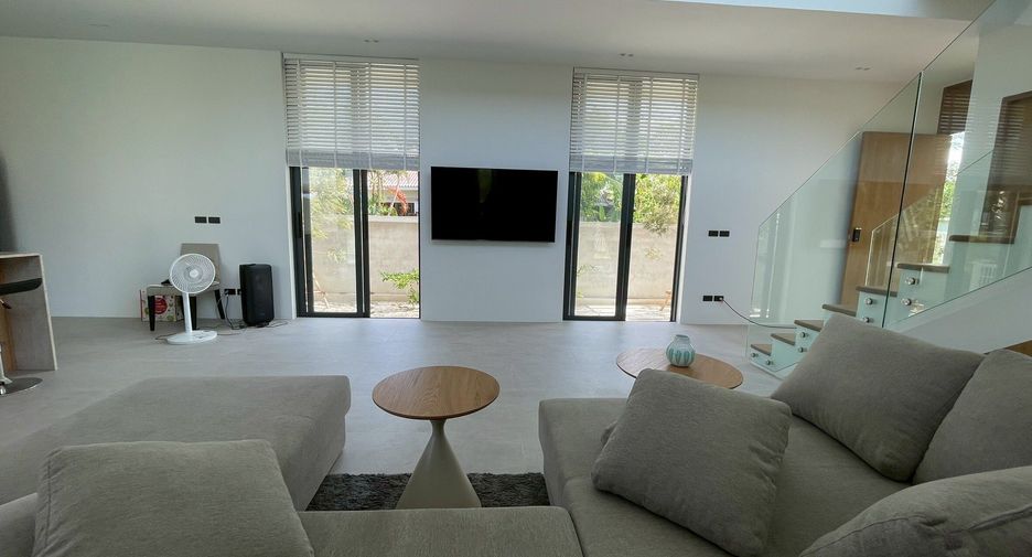For rent 4 bedrooms villa in Cha Am, Phetchaburi