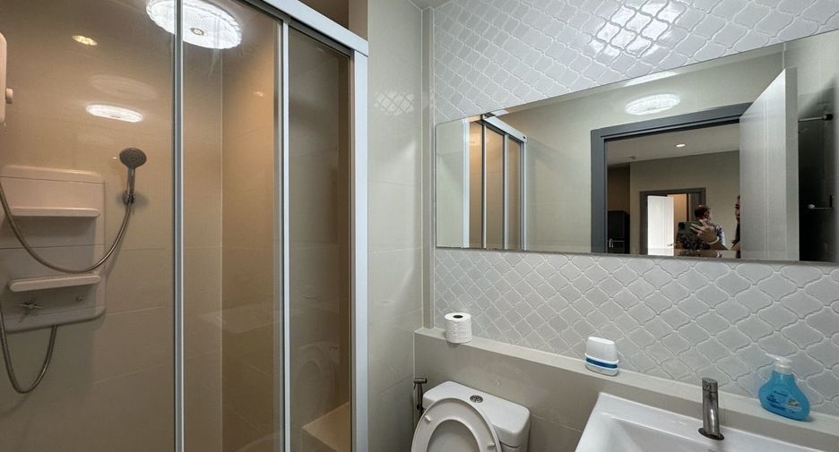 For sale そして for rent 2 ベッドルーム condo in Mueang Phuket, Phuket