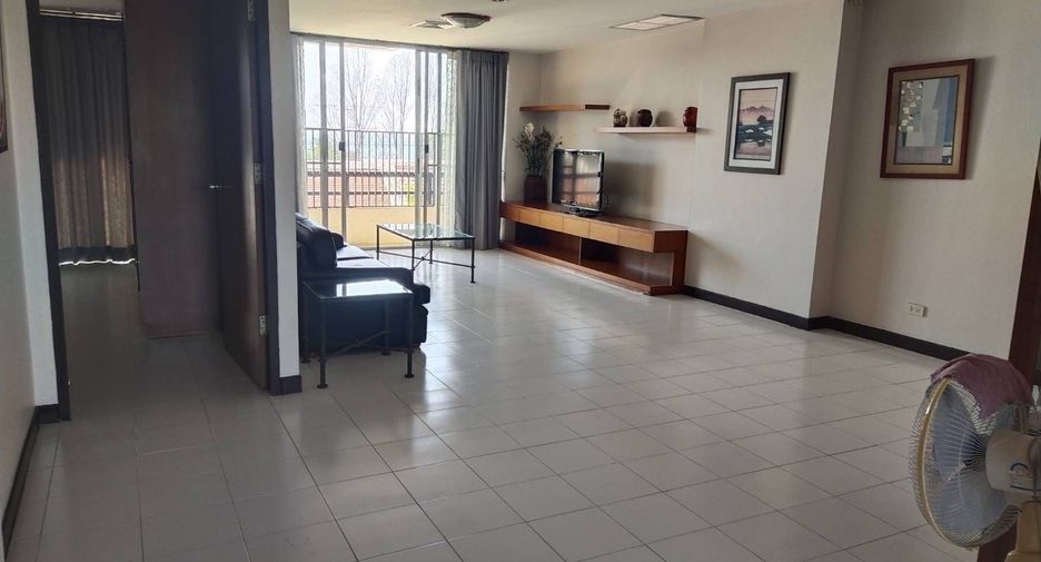 For sale 3 bedrooms condo in Si Racha, Chonburi