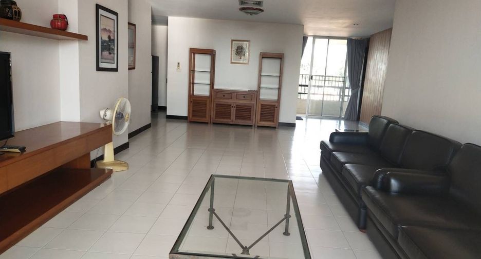 For sale and for rent 3 bedrooms condo in Si Racha, Chonburi