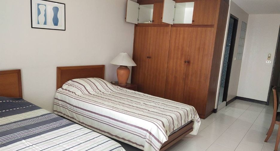 For sale and for rent 3 bedrooms condo in Si Racha, Chonburi