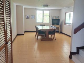 出售 3 卧室 公寓 在 Si Racha, Chon Buri