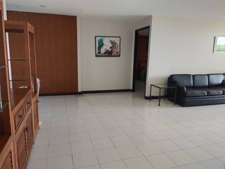 出售 和 出租 3 卧室 公寓 在 Si Racha, Chon Buri