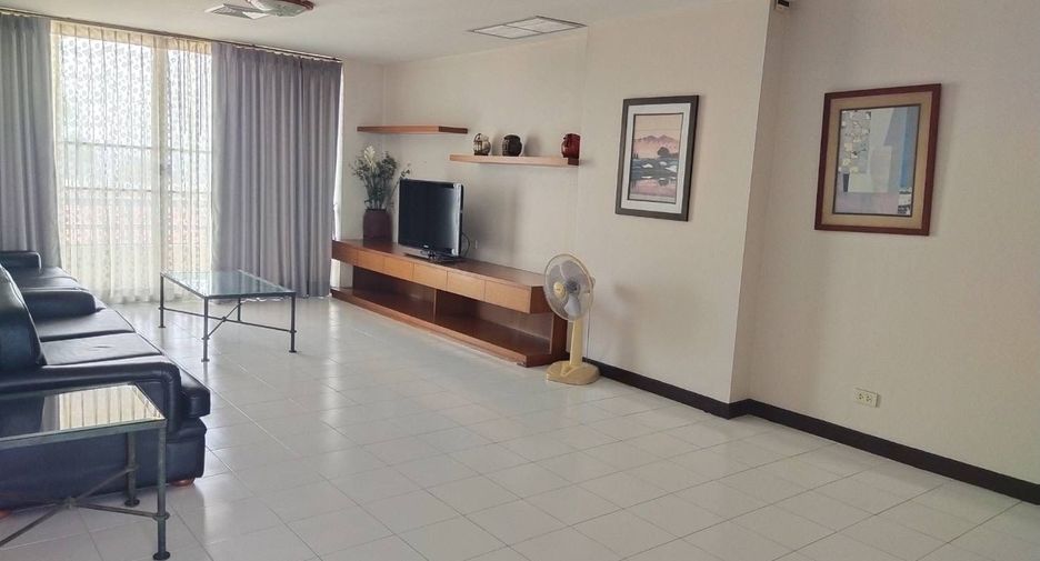 For sale 3 bedrooms condo in Si Racha, Chonburi