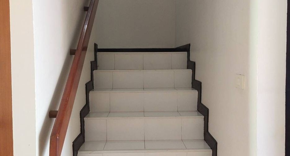 For sale and for rent 3 bedrooms condo in Si Racha, Chonburi