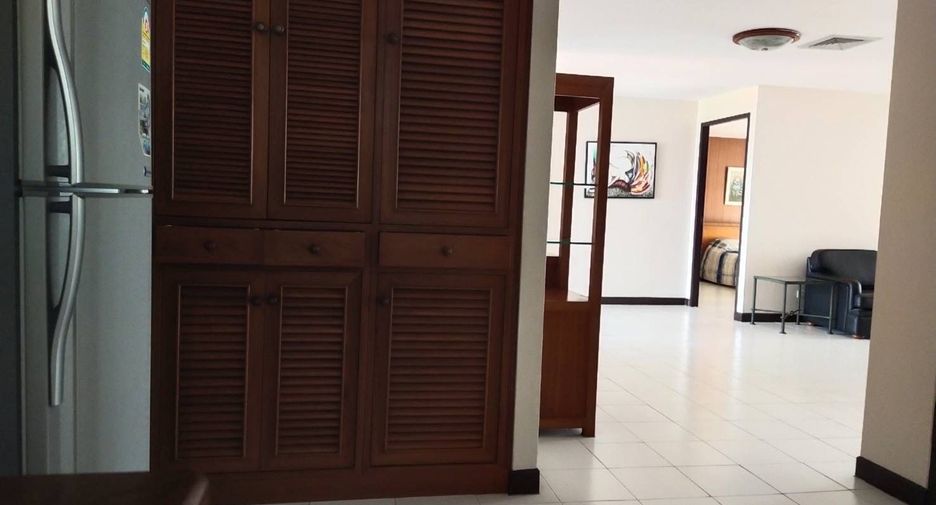 For sale 3 bedrooms condo in Si Racha, Chonburi