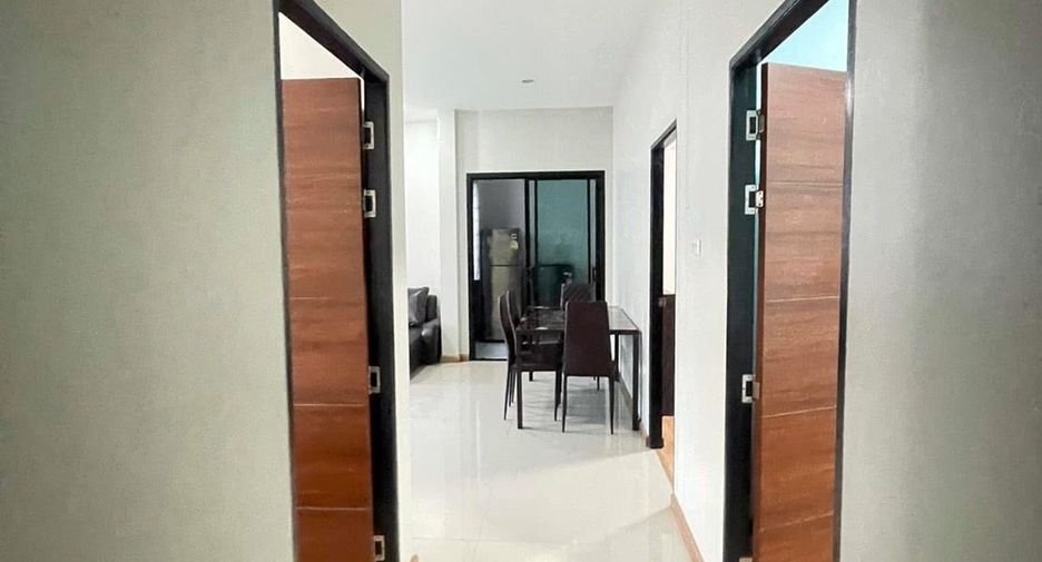 For rent 3 bedrooms house in Mueang Buriram, Buriram