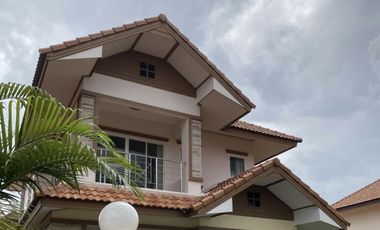 For rent 3 bedrooms house in San Kamphaeng, Chiang Mai