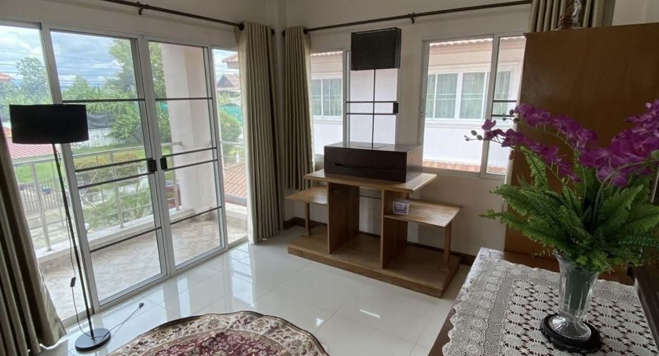 For rent 3 bedrooms house in San Kamphaeng, Chiang Mai