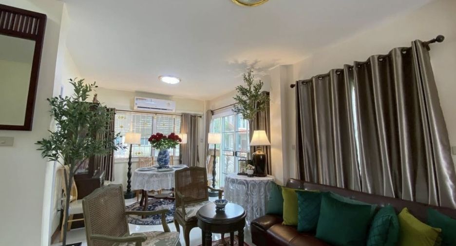 For rent 3 bedrooms house in San Kamphaeng, Chiang Mai