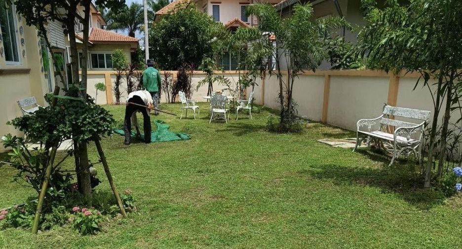 For rent 3 bedrooms house in San Kamphaeng, Chiang Mai