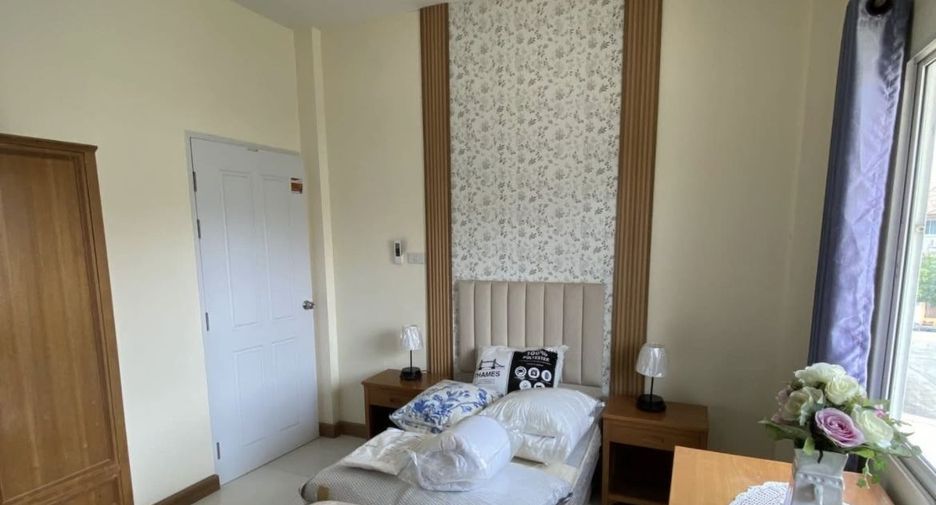 For rent 3 bedrooms house in San Kamphaeng, Chiang Mai