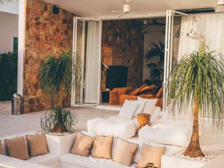 À vendre et à louer 4 chambres villa à Hua Hin, Prachuap Khiri Khan