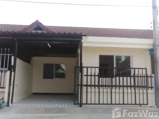 Продажа 2 спальни таунхаус в Сан Кампаенг, Чианг Маи