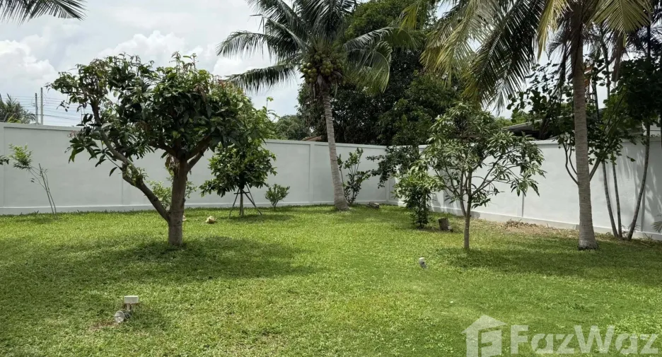 For sale 4 bedrooms villa in Cha Am, Phetchaburi