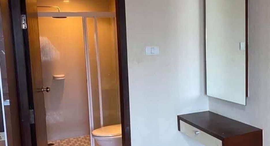 For sale and for rent 2 bedrooms condo in Wang Thonglang, Bangkok