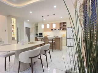 À vendre et à louer 4 chambres maison à Bang Lamung, Chonburi