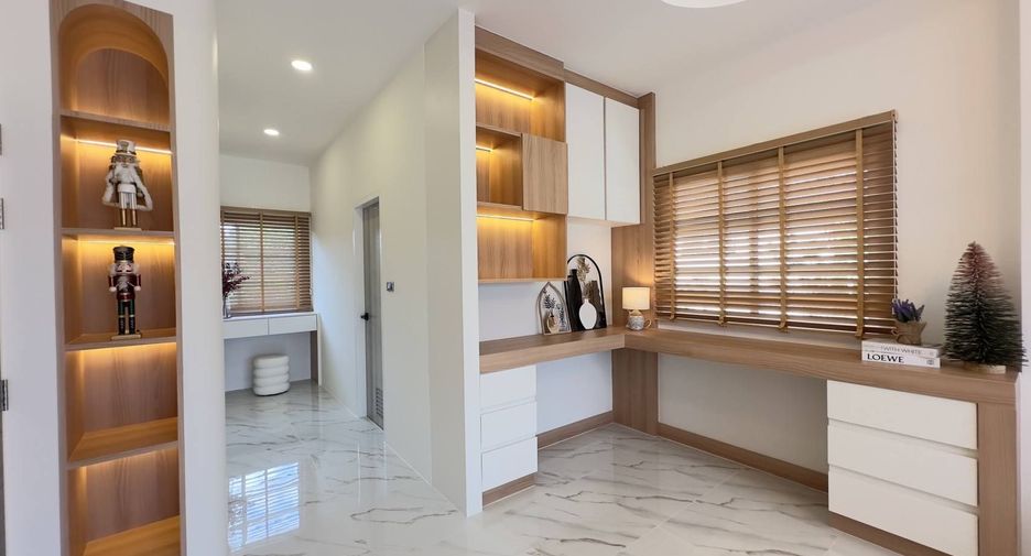 For sale and for rent 4 bedrooms house in Bang Lamung, Chonburi