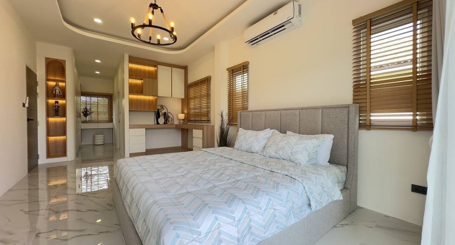 For sale and for rent 4 bedrooms house in Bang Lamung, Chonburi