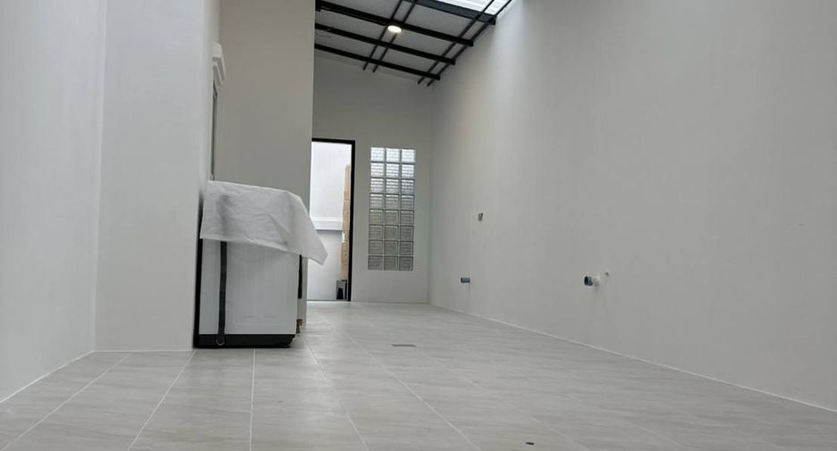 For sale and for rent 4 bedrooms house in Bang Lamung, Chonburi