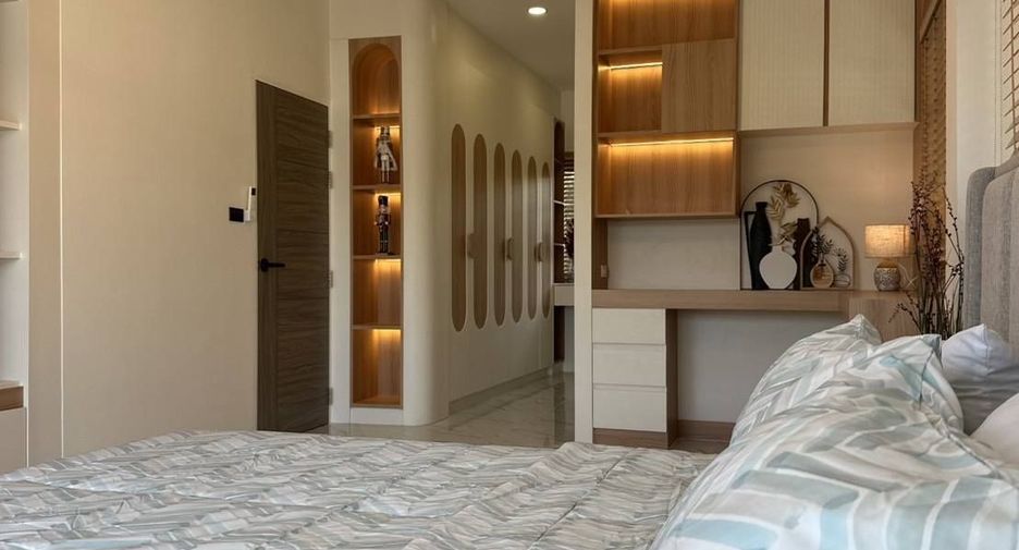For sale and for rent 4 bedrooms house in Bang Lamung, Chonburi