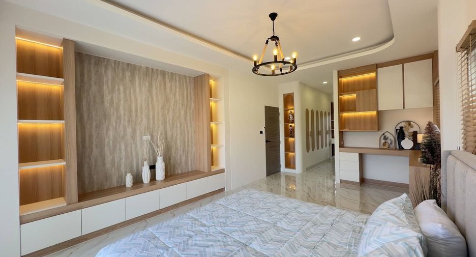 For sale and for rent 4 bedrooms house in Bang Lamung, Chonburi