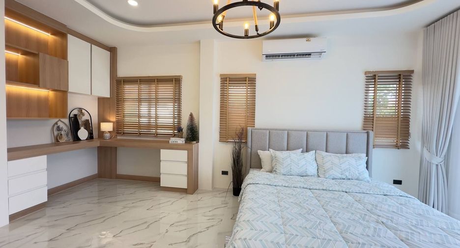 For sale and for rent 4 bedrooms house in Bang Lamung, Chonburi