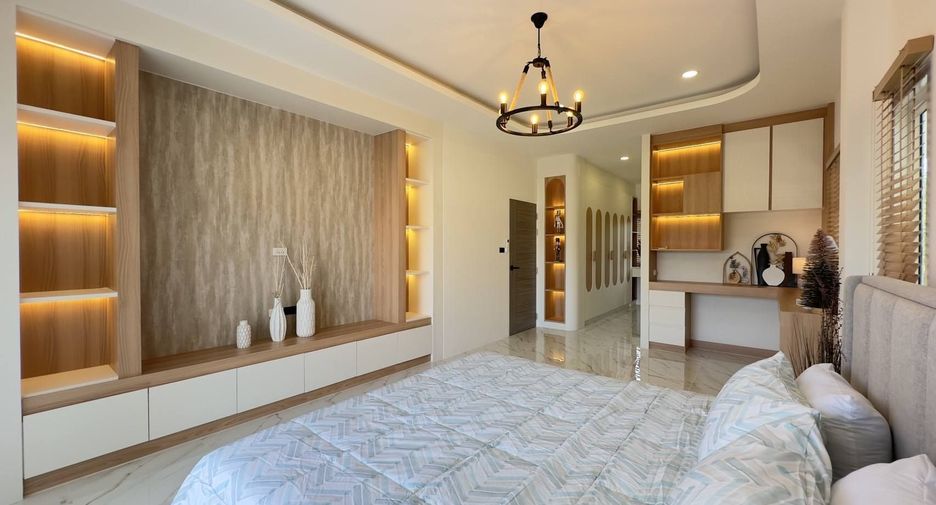 For sale and for rent 4 bedrooms house in Bang Lamung, Chonburi